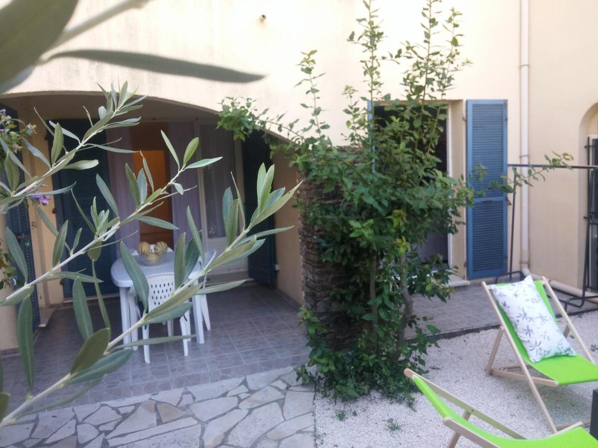 Agreable T3 Avec Jardin Et Parking Prive, A 350M Du Centre Ville Et Des Plages, Wifi, Remise Supplementaire De 10 Pourcent Pour Une Location A La Semaine Кавалере-сюр-Мер Екстериор снимка