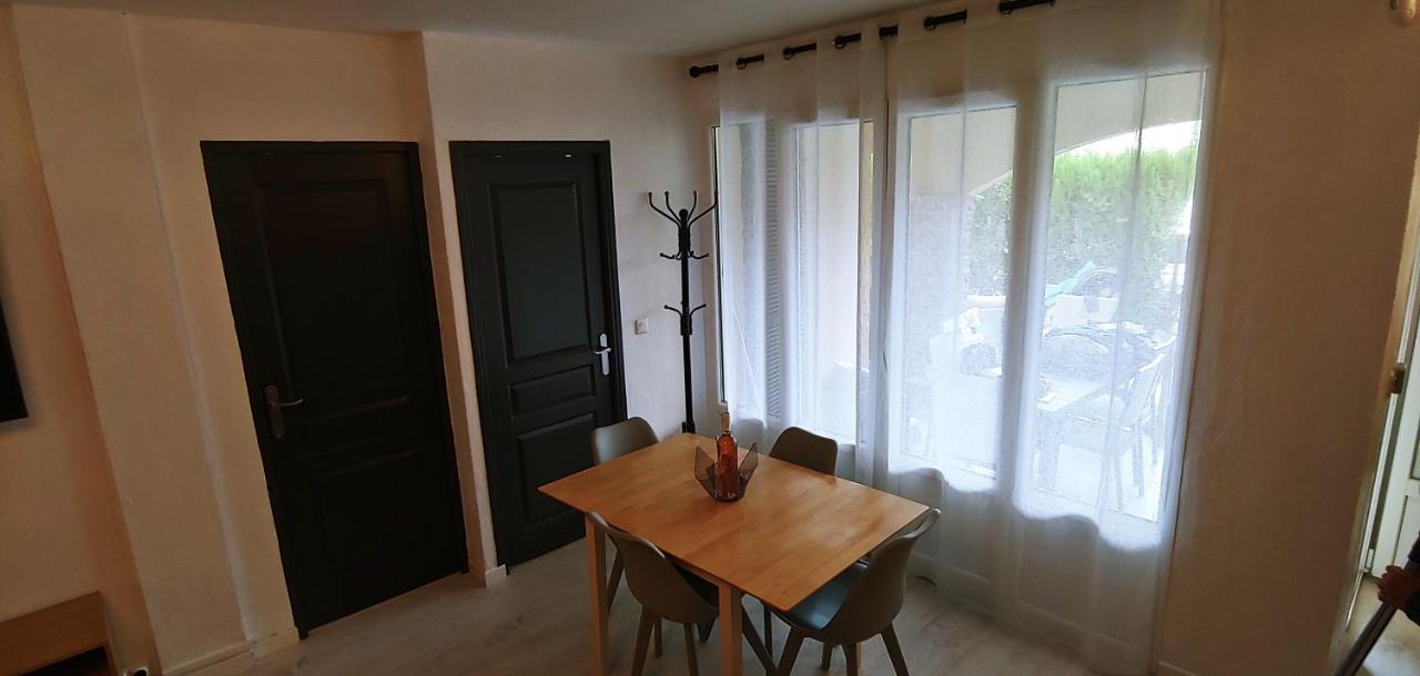 Agreable T3 Avec Jardin Et Parking Prive, A 350M Du Centre Ville Et Des Plages, Wifi, Remise Supplementaire De 10 Pourcent Pour Une Location A La Semaine Кавалере-сюр-Мер Екстериор снимка