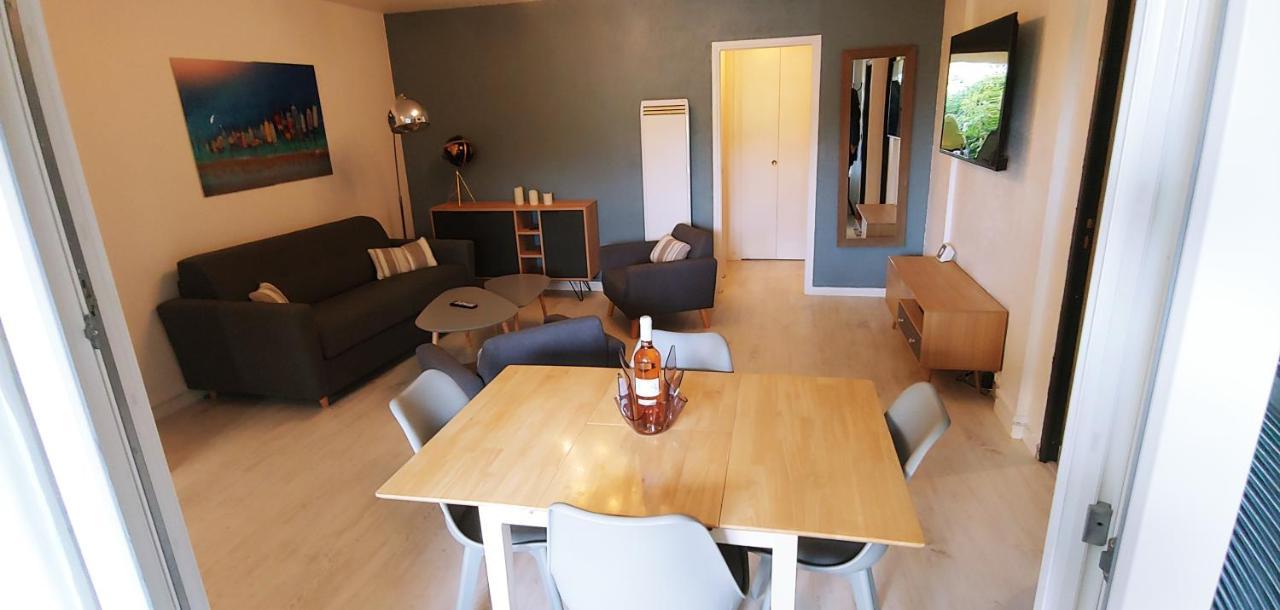 Agreable T3 Avec Jardin Et Parking Prive, A 350M Du Centre Ville Et Des Plages, Wifi, Remise Supplementaire De 10 Pourcent Pour Une Location A La Semaine Кавалере-сюр-Мер Екстериор снимка